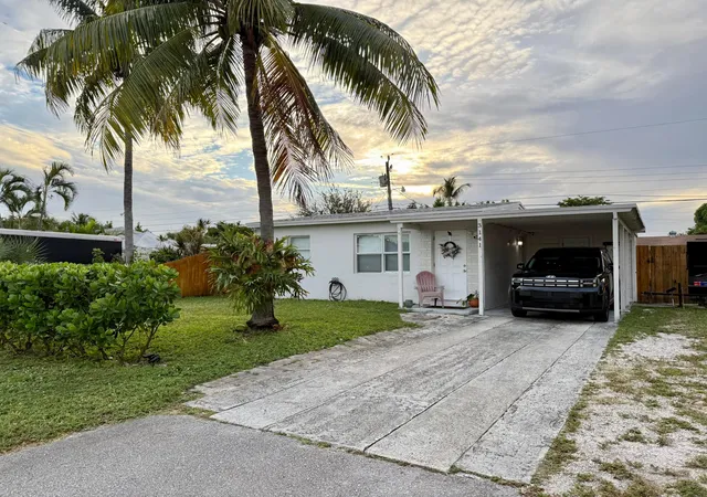Photo 2 of Single family home for sale at 3141 Ne 12th Avenue, Pompano Beach, FL 33064 | MLS# R11138931 | Listing updated on 2026-09-14