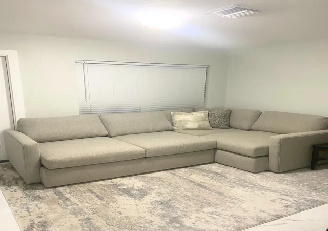 Photo 3 of Single family home for sale at 3141 NE 12th Avenue, Pompano Beach, FL 33064 | MLS# R11138931 | Listing updated on 2026-09-14