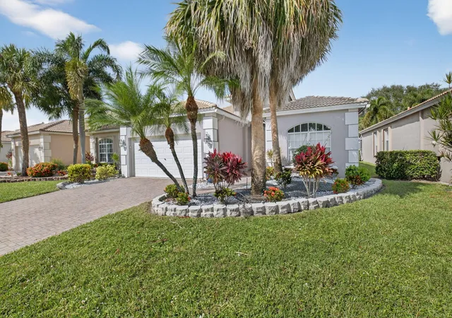 Photo 1 of Single family home for sale at 6604 Southport Dr, Boynton Beach, FL 33472 | MLS# R11141009 | Listing updated on 2026-10-01