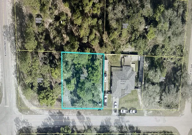 Photo 2 of Land for sale at 403 17th Street E, Lehigh Acres, FL 33972 | MLS# R11141086 | Listing updated on 2026-09-15