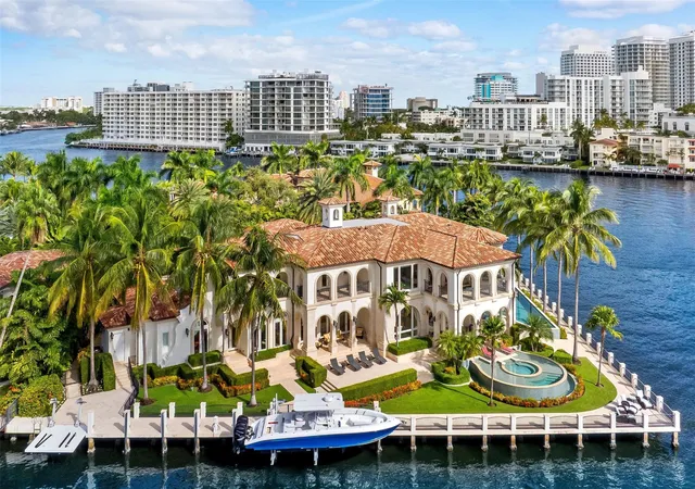 Photo 3 of Mansion for sale at 2716 Aqua Vista Blvd, Fort Lauderdale, FL 33301 | MLS# F10536066 | Listing updated on 2026-09-16