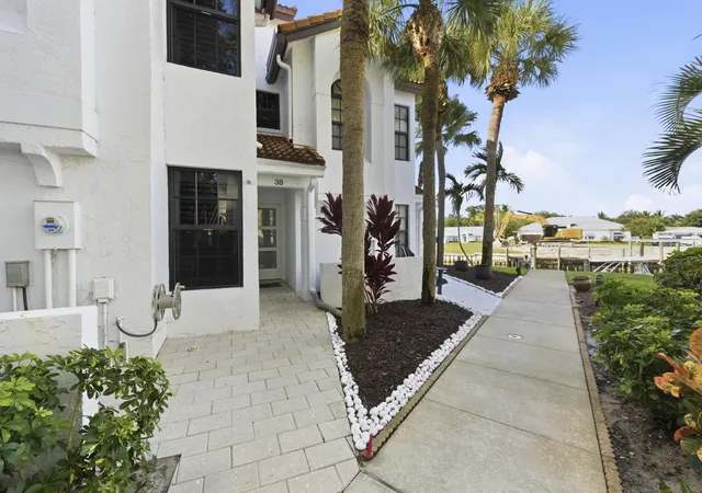 Photo 2 of Townhouse for sale at 2359 Treasure Isle Dr #38, West Palm Beach, FL 33410 | MLS# R11141580 | Listing updated on 2026-09-15
