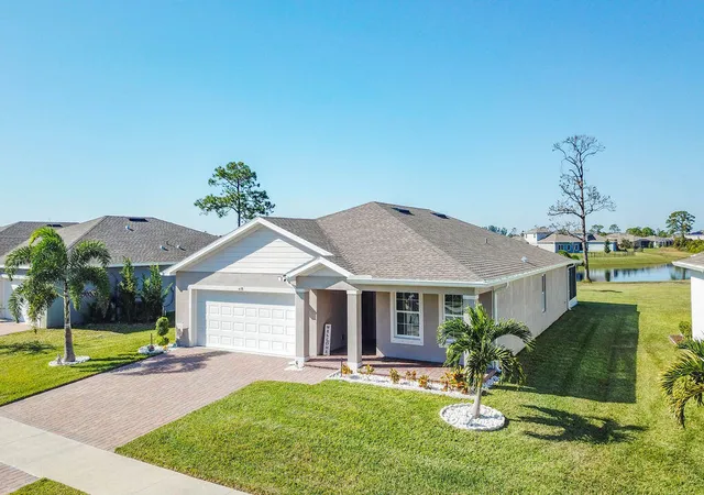 Photo 1 of Single family home for sale at 4198 Keeson Cir, Vero Beach, FL 32967 | MLS# R11142984 | Listing updated on 2026-10-05