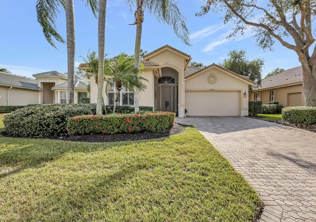 Photo 1 of Single family home for sale at 8929 1st Tee Rd, Port Saint Lucie, FL 34986 | MLS# R11144322 | Listing updated on 2026-09-14