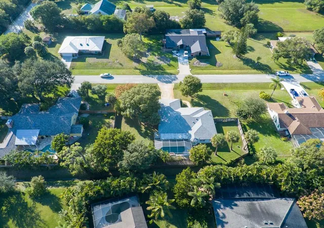 Photo 3 of Single family home for sale at 6130 60th Court, Vero Beach, FL 32967 | MLS# R11144356 | Listing updated on 2026-09-23