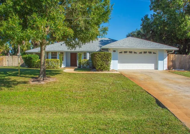 Photo 4 of Single family home for sale at 6130 60th Court, Vero Beach, FL 32967 | MLS# R11144356 | Listing updated on 2026-09-23