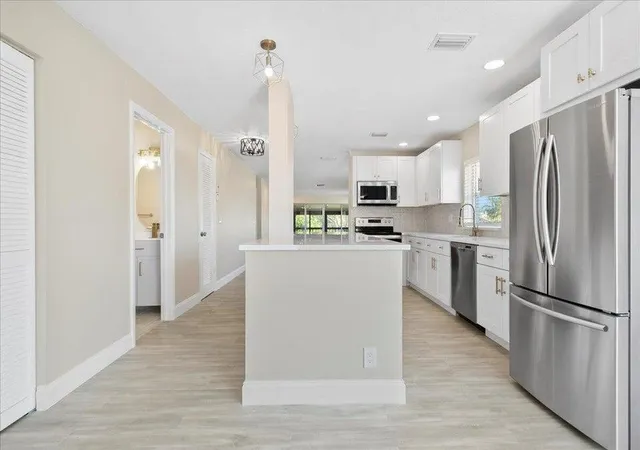 Photo 3 of Condo for sale at 13921 Royal Palm Ct #D, Delray Beach, FL 33484 | MLS# R11144843 | Listing updated on 2026-09-23