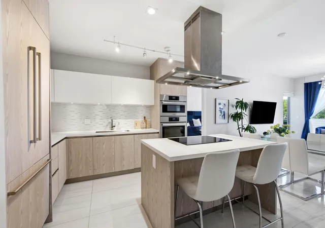 Photo 4 of Condo for sale at 155 E Boca Raton Rd #313, Boca Raton, FL 33432 | MLS# R11145778 | Listing updated on 2026-09-14