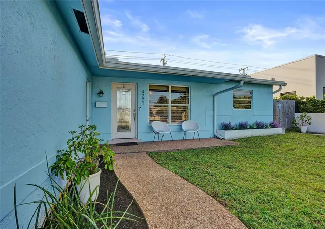 Photo 3 of Single family home for sale at 4221 Ne 13th Avenue, Oakland Park, FL 33334 | MLS# F10540367 | Listing updated on 2026-09-23