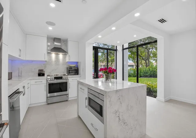 Photo 1 of Sale Pending at 7847 Lakeside Blvd #1014, Boca Raton, FL 33434 | MLS# R11147159 | Listing updated on 2026-09-14