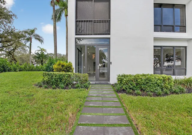 Photo 2 of Sale Pending at 7847 Lakeside Blvd #1014, Boca Raton, FL 33434 | MLS# R11147159 | Listing updated on 2026-09-14