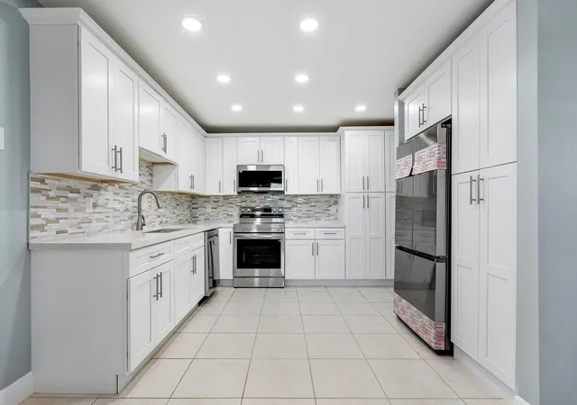 Photo 3 of Condo for sale at 1740 Nw 19th Terrace #204, Delray Beach, FL 33445 | MLS# R11147251 | Listing updated on 2026-09-14