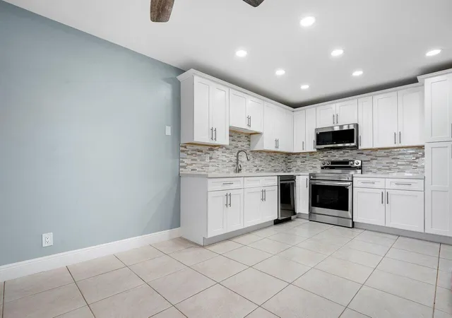 Photo 3 of Condo for sale at 1740 NW 19th Terrace #204, Delray Beach, FL 33445 | MLS# R11147251 | Listing updated on 2026-09-14