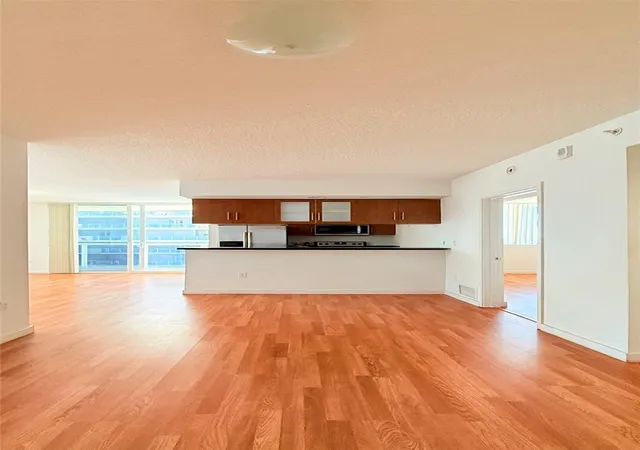 Photo 2 of Condo for sale at 601 Ne 23rd St #902, Miami, FL 33137 | MLS# F10541275 | Listing updated on 2026-09-13