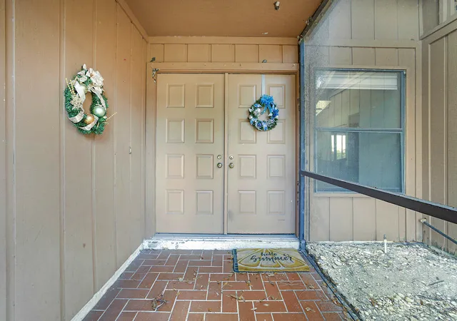 Photo 2 of Single family home for sale at 6186 Brandon St, West Palm Beach, FL 33418 | MLS# R11148407 | Listing updated on 2026-09-14