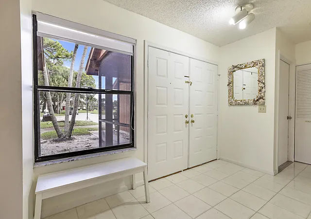 Photo 3 of Single family home for sale at 6186 Brandon St, West Palm Beach, FL 33418 | MLS# R11148407 | Listing updated on 2026-09-14