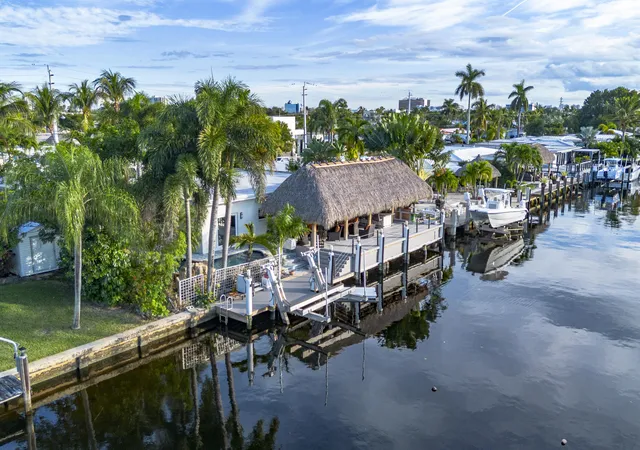 Photo 1 of Single family home for sale at 851 Se 5th Avenue, Pompano Beach, FL 33060 | MLS# R11148357 | Listing updated on 2026-09-14