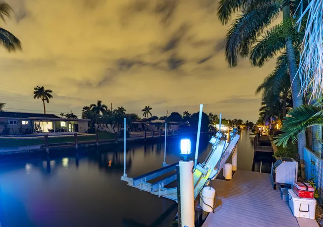 Photo 4 of Single family home for sale at 851 SE 5th Avenue, Pompano Beach, FL 33060 | MLS# R11148357 | Listing updated on 2026-09-14