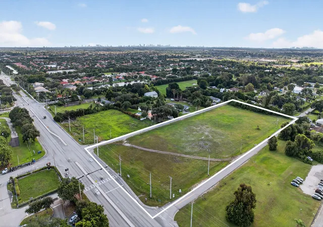 Photo 3 of Land for sale at 92 Northwest Ave, Pembroke Pines, FL 33024 | MLS# R11135699 | Listing updated on 2026-09-15