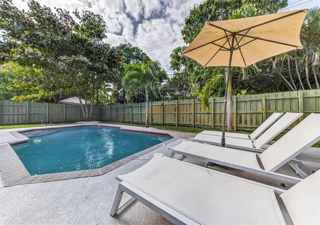 Photo 4 of Sale Pending at 1625 NW 2nd Avenue, Fort Lauderdale, FL 33311 | MLS# F10539070 | Listing updated on 2026-09-15