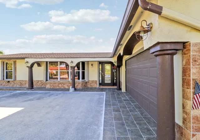 Photo 1 of Single family home for sale at 10868 Larch Ct, Palm Beach Gardens, FL 33418 | MLS# R11148681 | Listing updated on 2026-09-14