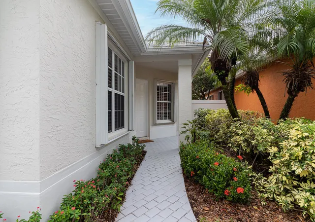 Photo 3 of Single family home for sale at 2432 SW Brookwood Ln, Palm City, FL 34990 | MLS# R11149219 | Listing updated on 2026-09-14