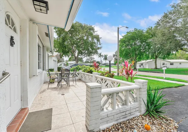 Photo 3 of Single family home for sale at 1540 Nw 85th Avenue, Plantation, FL 33322 | MLS# F10542311 | Listing updated on 2026-09-28
