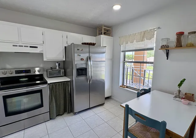 Photo 3 of Sale Pending at 1203 S Lakes End Dr #E-2, Fort Pierce, FL 34982 | MLS# R11150172 | Listing updated on 2026-09-14