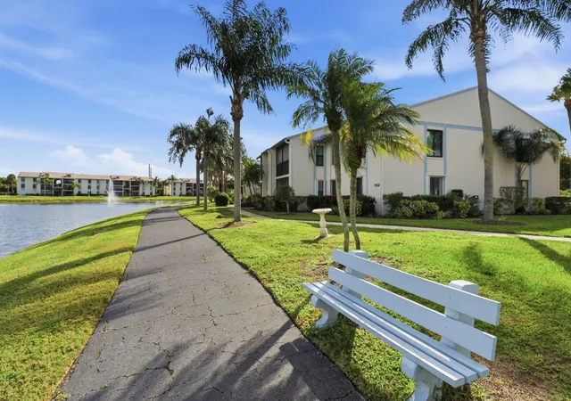 Photo 2 of Condo for sale at 1102 Green Pine Blvd #A1, West Palm Beach, FL 33409 | MLS# R11150218 | Listing updated on 2026-10-02
