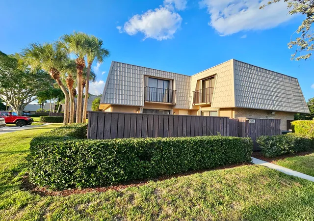 Photo 2 of Sale Pending at 5152 51st Way, West Palm Beach, FL 33409 | MLS# R11150858 | Listing updated on 2026-10-06