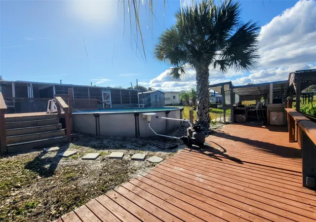 Photo 3 of Manufactured home for sale at 4037 Se 27th Street, Okeechobee, FL 34974 | MLS# F10543427 | Listing updated on 2026-10-02