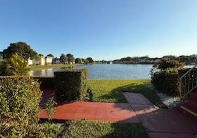 Photo 3 of Condo for sale at 100 Stratford H, West Palm Beach, FL 33417 | MLS# R11151393 | Listing updated on 2026-09-15