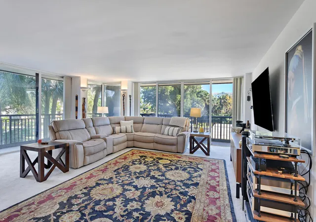 Photo 1 of Condo for sale at 2427 Presidential Way #204, West Palm Beach, FL 33401 | MLS# R11151675 | Listing updated on 2026-10-06