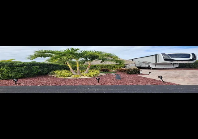 Photo 1 of Land for sale at 529 SW 39th Cove, Okeechobee, FL 34974 | MLS# F10543991 | Listing updated on 2026-09-13