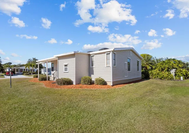 Photo 25 of Manufactured home for sale at 8530 Leadtree Ct, Port Saint Lucie, FL 34952 | MLS# R11152249 | Listing updated on 2026-09-14