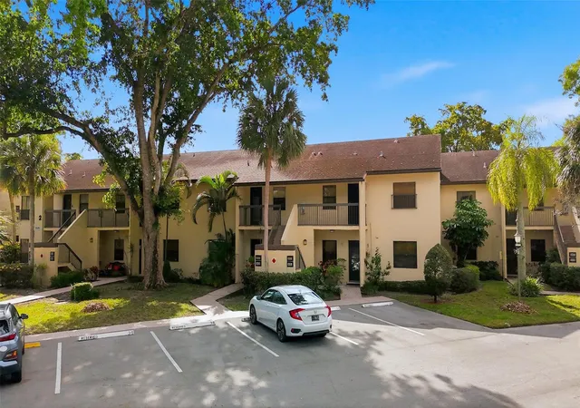 Photo 2 of Condo for sale at 3053 Carambola Cir N #Unit 3053, Coconut Creek, FL 33066 | MLS# F10542762 | Listing updated on 2026-09-15