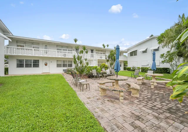 Photo 1 of Condo for sale at 312 Sheffield M, West Palm Beach, FL 33417 | MLS# R11152975 | Listing updated on 2026-09-16