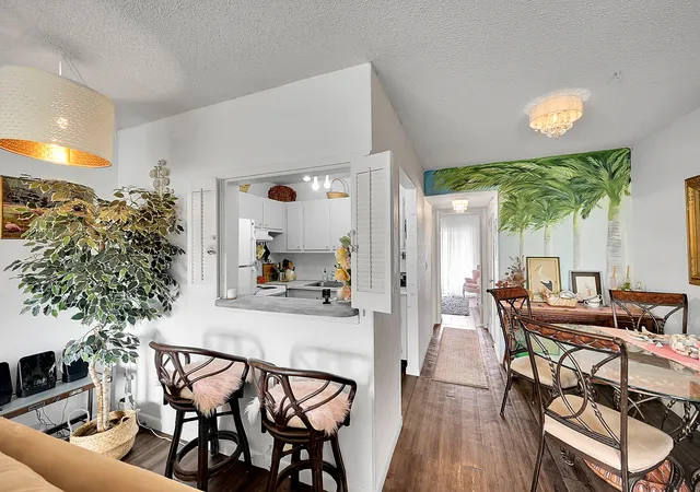 Photo 4 of Condo for sale at 312 Sheffield M, West Palm Beach, FL 33417 | MLS# R11152975 | Listing updated on 2026-09-16