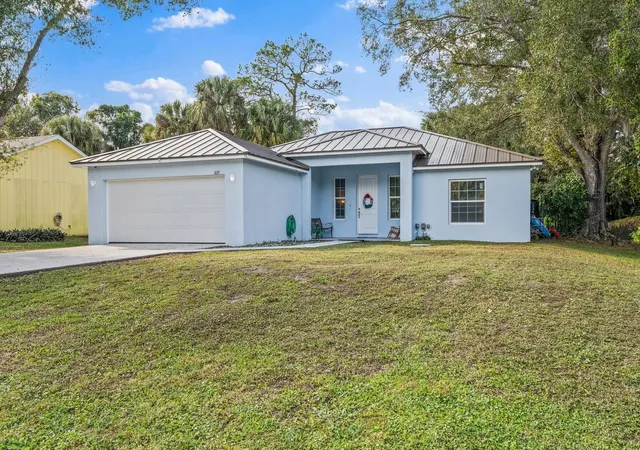 Photo 1 of Single family home for sale at 1035 34th Avenue Sw, Vero Beach, FL 32968 | MLS# R11153848 | Listing updated on 2026-09-30