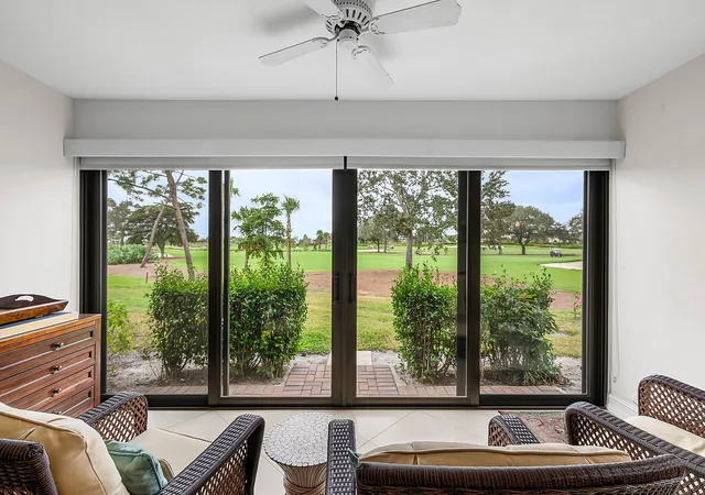Listing Photo 4 - Condo for sale in building located at 10171 Quail Covey Rd, Boynton Beach, FL 33436 - Unit #Hibiscus N