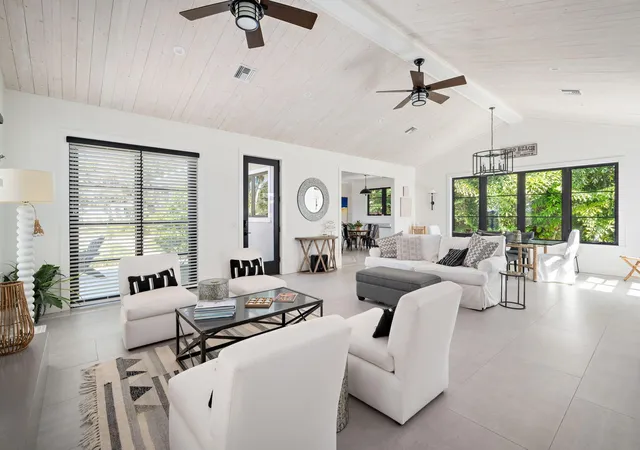 Photo 4 of Single family home for sale at 506 Conn Way, Vero Beach, FL 32963 | MLS# R11154642 | Listing updated on 2026-10-01
