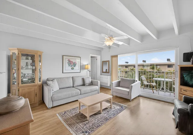 Photo 1 of Condo for sale at 4001 S Ocean Blvd #315, Palm Beach, FL 33480 | MLS# R11155865 | Listing updated on 2026-10-06