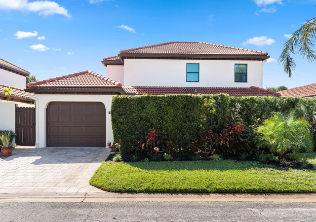 Photo 3 of Single family home for sale at 1484 Via Del Sol, Jupiter, FL 33477 | MLS# R11156007 | Listing updated on 2026-09-16