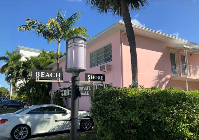 Photo 3 of Condo for sale at 700 Bayshore Dr #13, Fort Lauderdale, FL 33304 | MLS# F10546455 | Listing updated on 2026-09-14