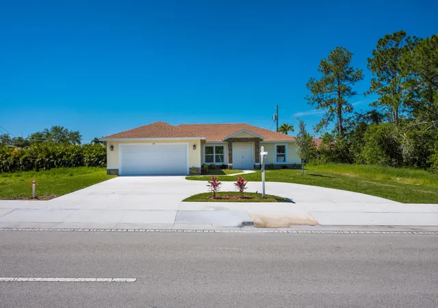 Photo 1 of Single family home for sale at 122 Sw Becker Rd, Port Saint Lucie, FL | MLS# R11156443 | Listing updated on 2026-09-15