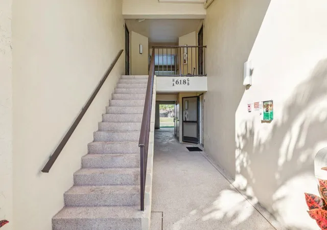 Listing Photo 4 - Condo for sale in building located at 618 Sea Pine Wy, Greenacres, FL 33415 - Unit #A2