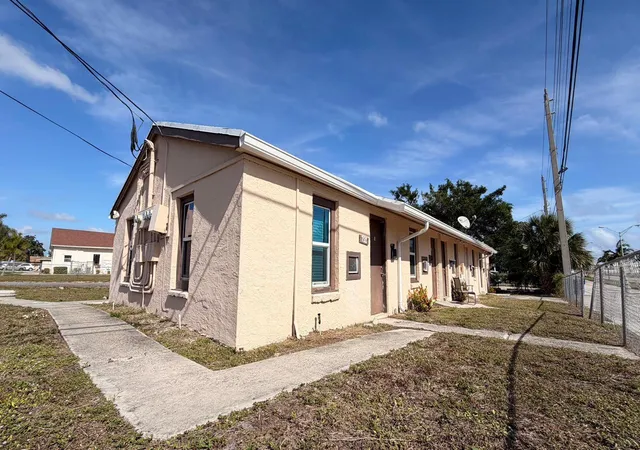 Photo 3 of Multi family home for sale at 752 Martin Luther King Blvd #1-5, West Palm Beach, FL 33404 | MLS# R11156558 | Listing updated on 2026-09-15