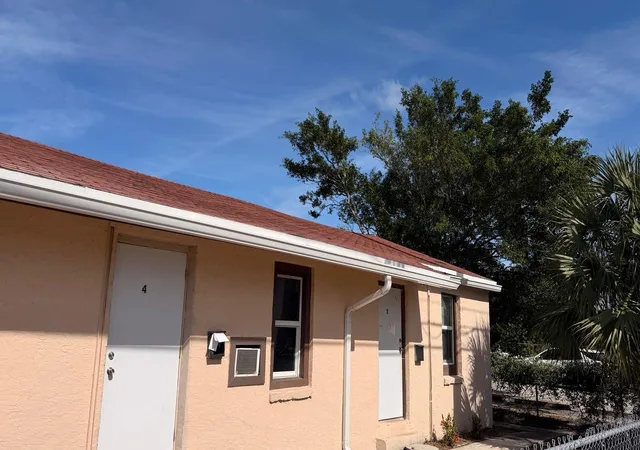 Photo 4 of House for sale at 752 Martin Luther King Blvd #1-5, West Palm Beach, FL 33404 | MLS# R11156558 | Listing updated on 2026-09-15