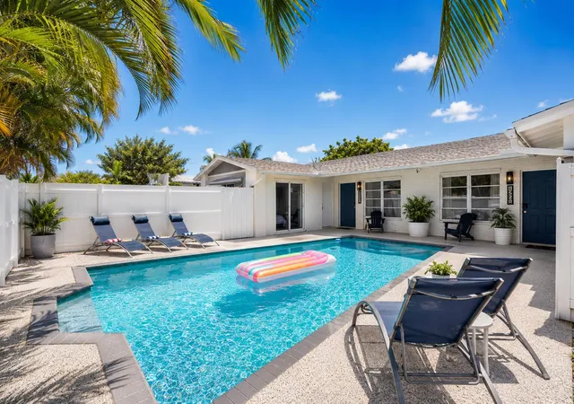 Photo 2 of Multi family home for sale at 1518 1520 Ne 51st Street, Fort Lauderdale, FL 33334 | MLS# F10548624 | Listing updated on 2026-10-05