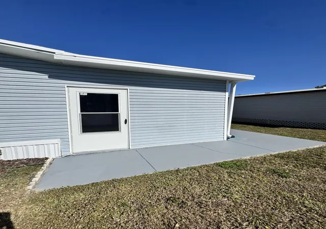 Photo 3 of Manufactured home for sale at 13953 Adelfa Ave, Fort Pierce, FL 34951 | MLS# R11158436 | Listing updated on 2026-09-13